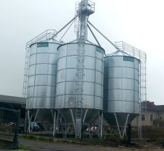 grain storage in a silo