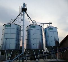 smooth wall grain silos, auger, grain storage