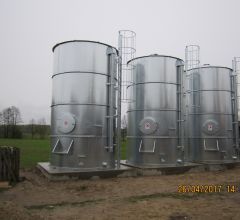 flat bottomed smooth wall silos with control hatch