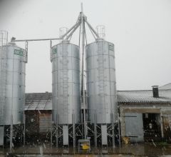 smooth wall feed silos, auger, grain conveying systems